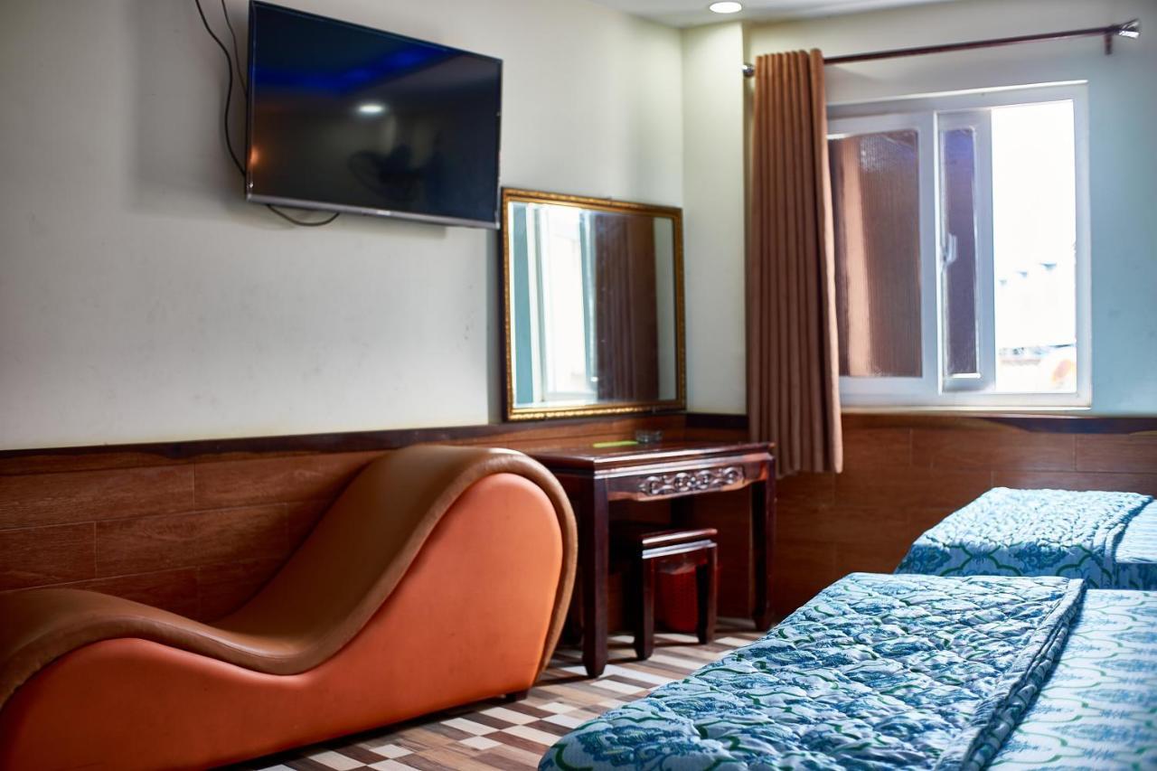 Hoa Anh Dao 2 Hotel トゥアン・アン エクステリア 写真