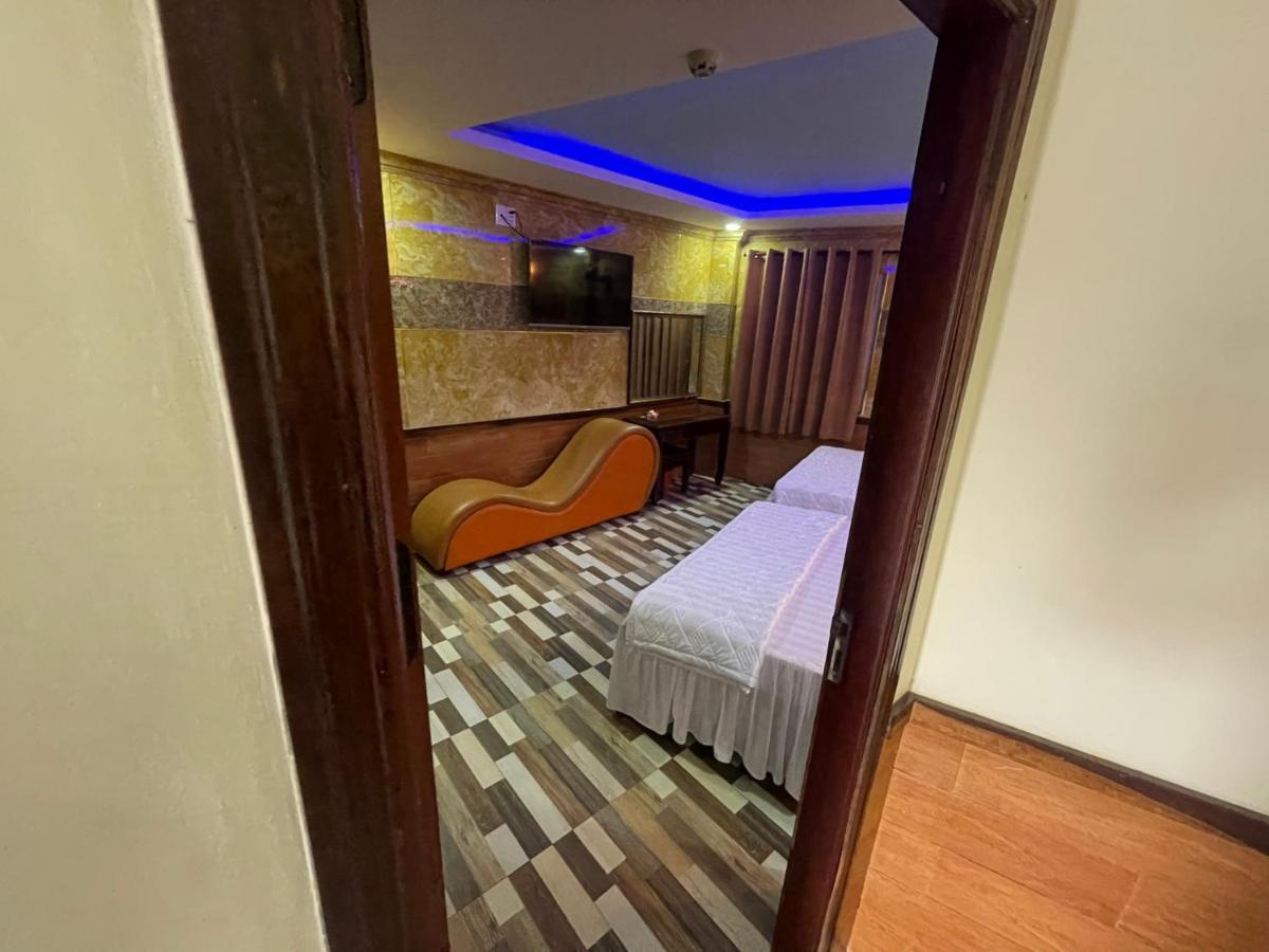 Hoa Anh Dao 2 Hotel トゥアン・アン エクステリア 写真